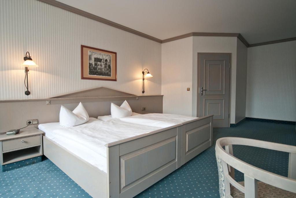 Hotel Drei Schwanen - Ristorante Due Fratelli Hohenstein-Ernstthal Room photo